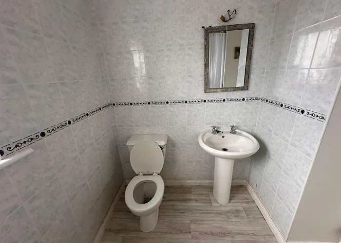 Modern At Blackcastle * Navan